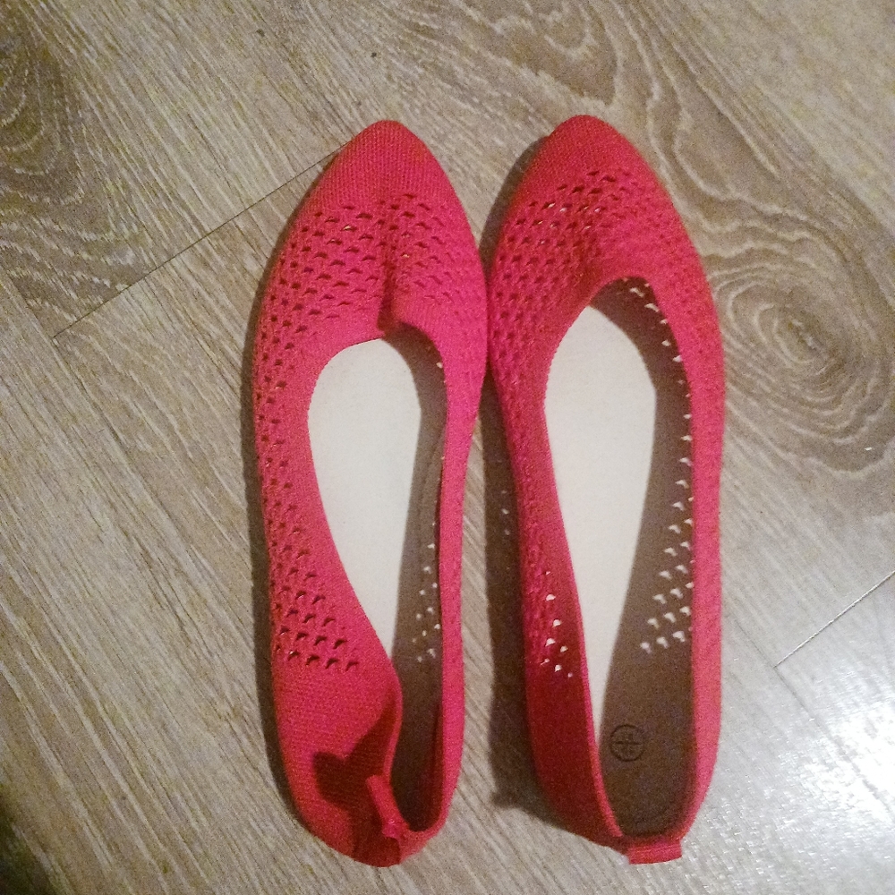 Hush Bubbie red/orange mesh flats in size 11.